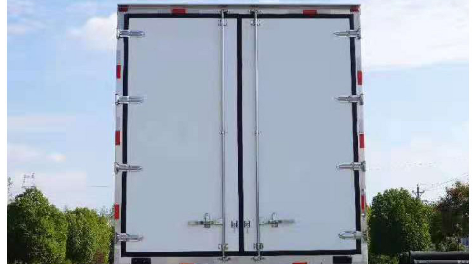 Exploring The Importance of Cargo Trailer Door Hinges