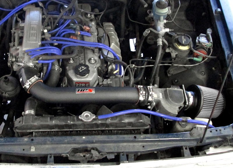 HPS Shortram Air Intake Kit for 89-95 Toyota Pickup 4Runner 2.4L 22RE SKU 827-514WB, wrinkle black installed engine bay view