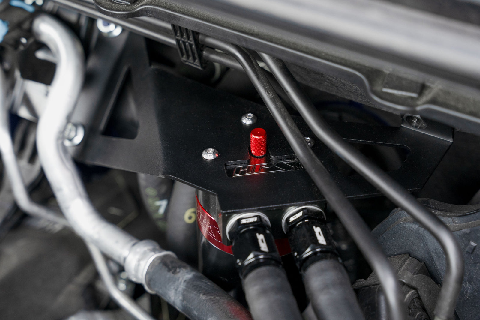 HPS-860-029 HPS Red 147ML Oil Catch Can Mount Bracket For 18+ Crosstrek 17+ Impreza 2.0/2.5L