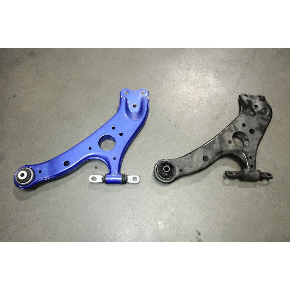 Megan Racing Front Lower Control Arm For 11-19 Toyota Sienna (XL30)