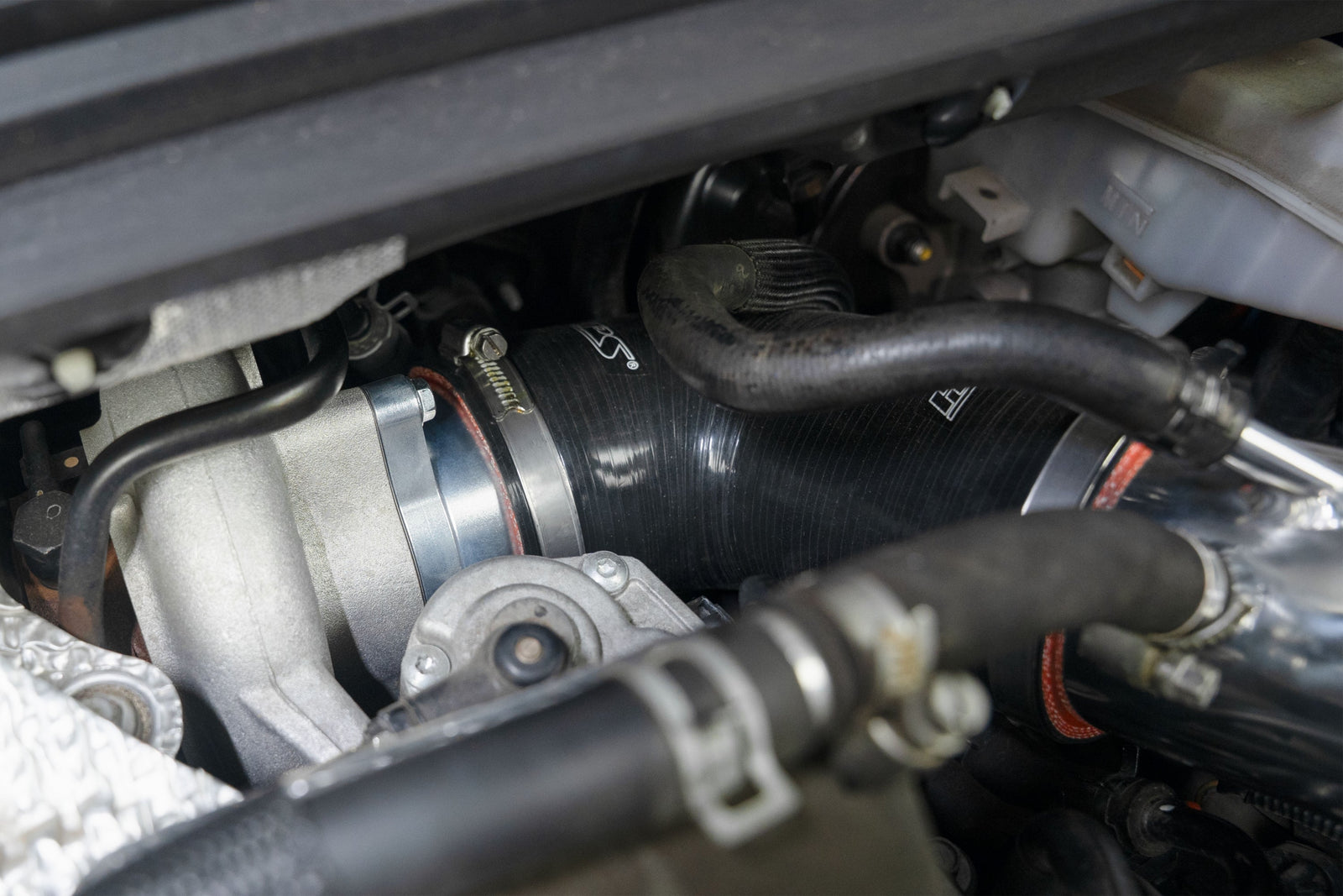 827-797P HPS Polish Shortram Air Intake Heat Shield Kit For 19-22 Hyundai Veloster N 2.0T