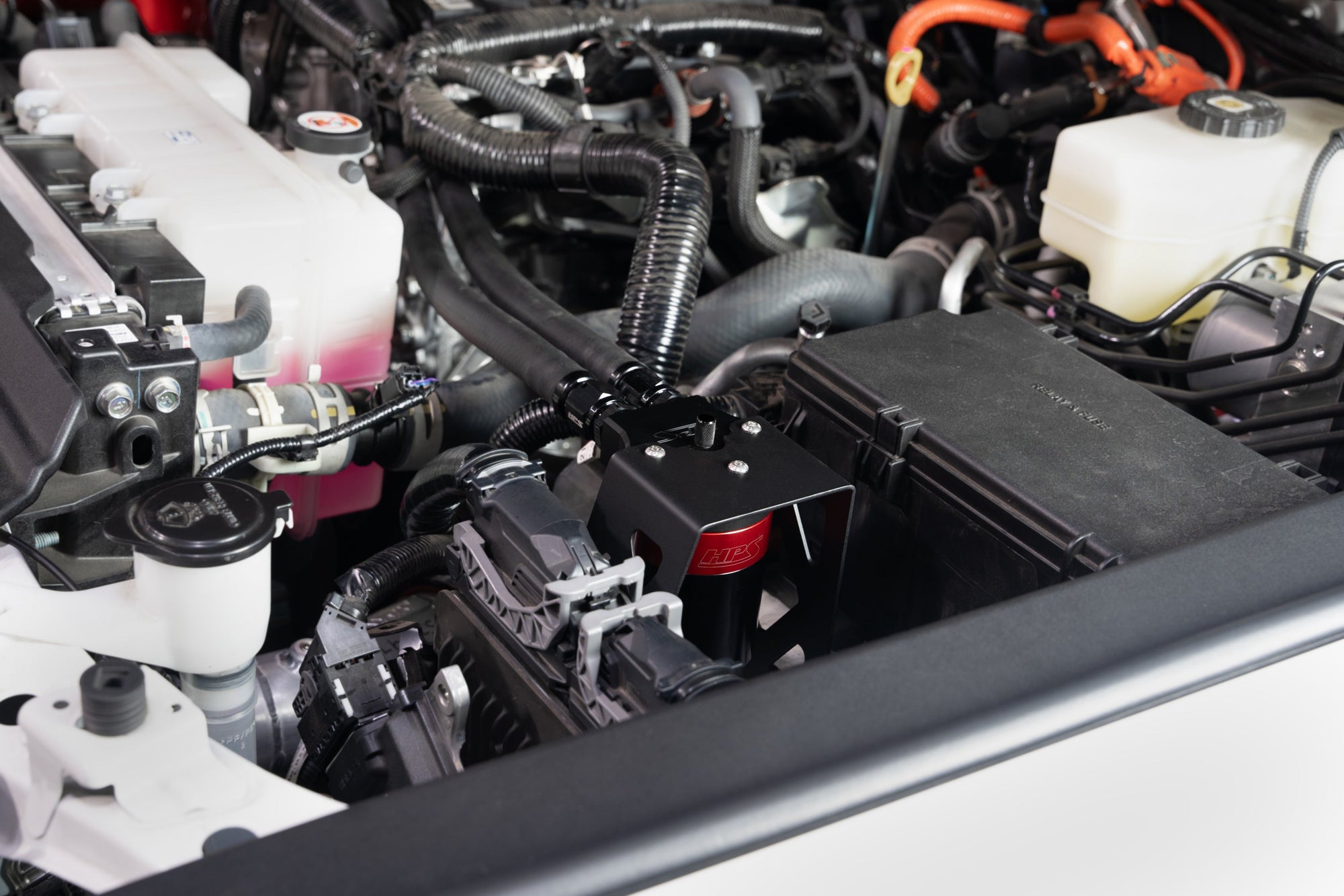 HPS-860-024 HPS Black/Red Oil Catch Can+Mount Bracket For 24+ Land Cruiser/Tacoma 2.4L Turbo
