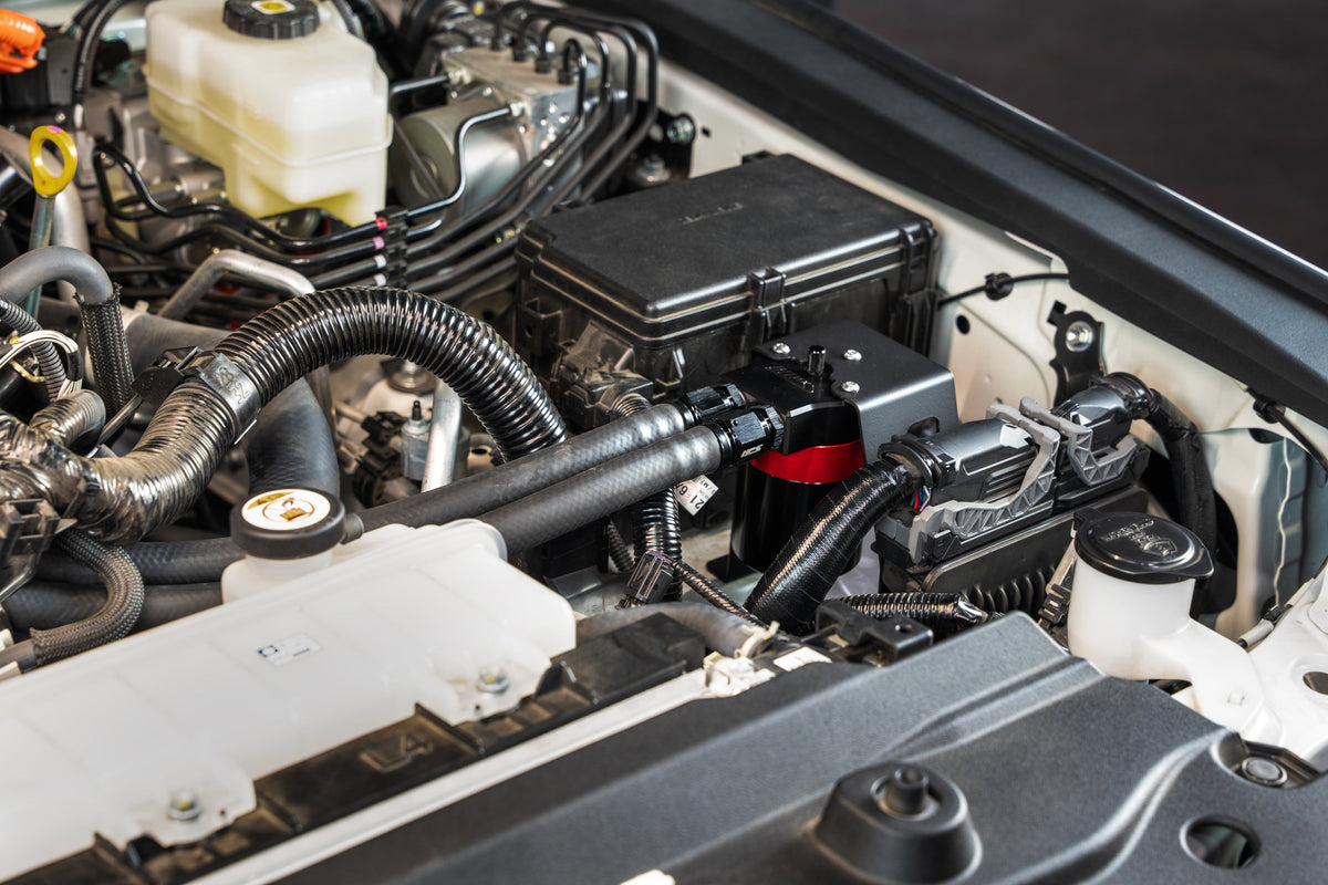 HPS-860-024 HPS Black/Red Oil Catch Can+Mount Bracket For 24+ Land Cruiser/Tacoma 2.4L Turbo