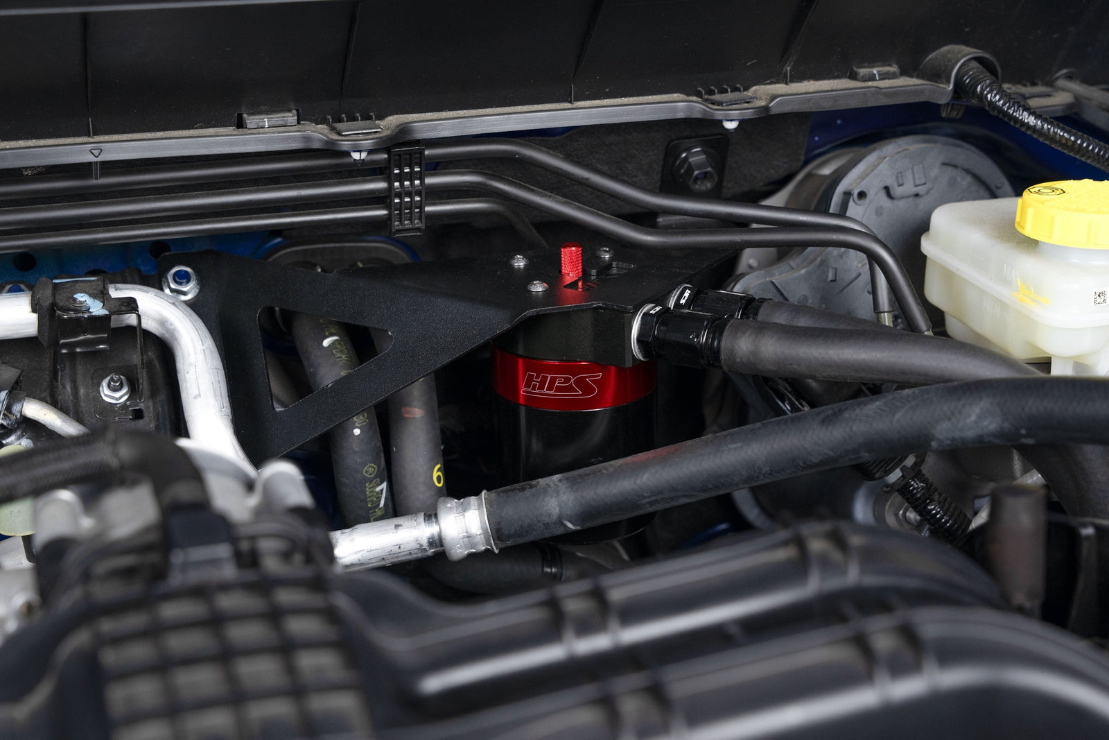 HPS-860-029 HPS Red 147ML Oil Catch Can Mount Bracket For 18+ Crosstrek 17+ Impreza 2.0/2.5L