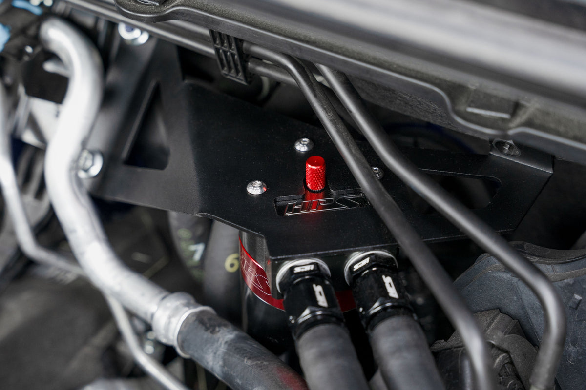 HPS-860-029 HPS Red 147ML Oil Catch Can Mount Bracket For 18+ Crosstrek 17+ Impreza 2.0/2.5L