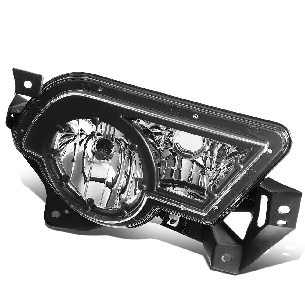 Front Bumper Replace Right Halogen Fog Light OEM 02-06 Avalanche 1500 BFC-FOLK-321-CH-R